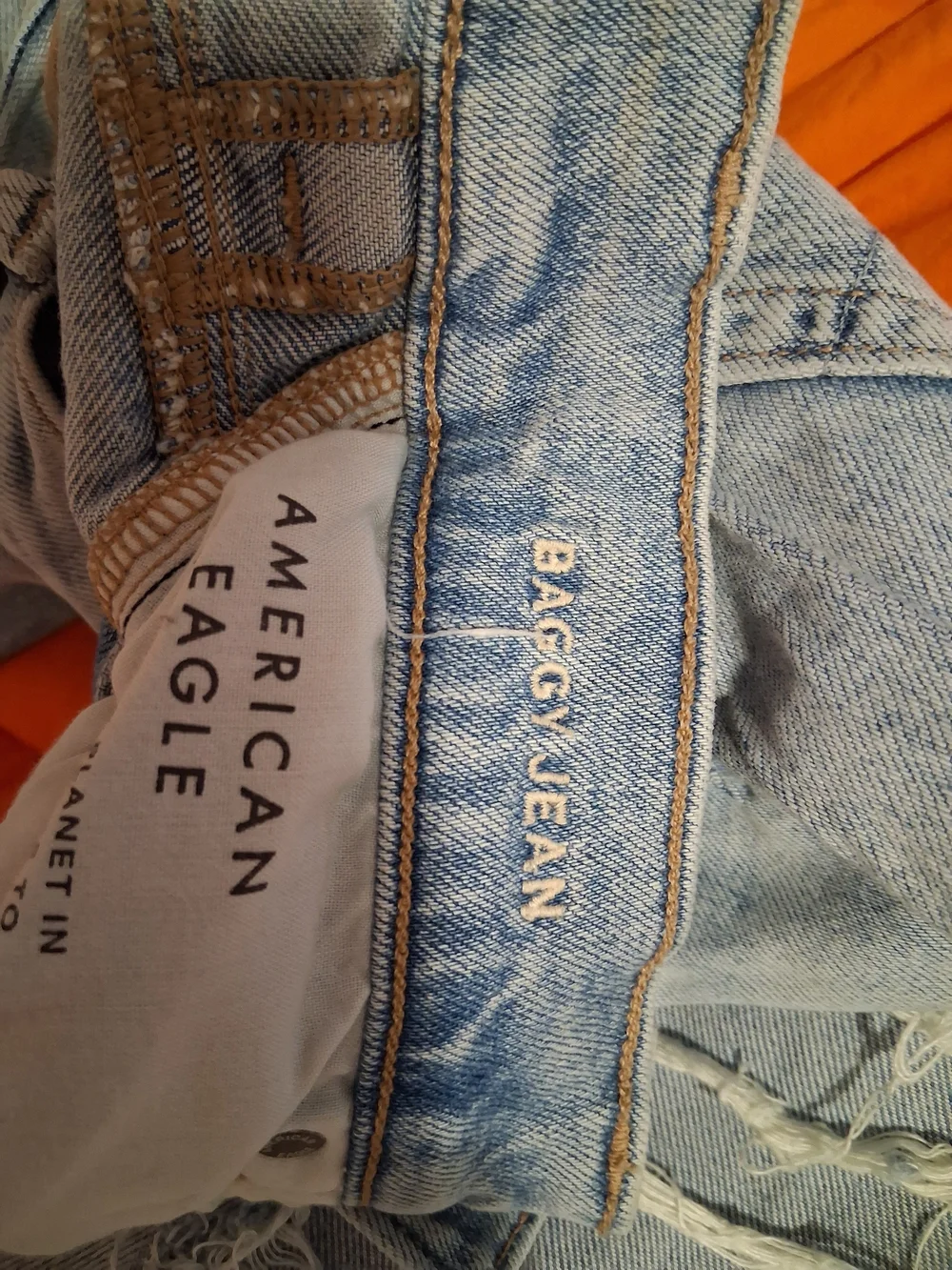 American Eagle Outfitters Light Blue Distressed Baggy Jeans - Picture 5 of 9